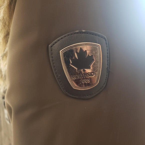 Women's Winter Jacket - Picture 5 of 5